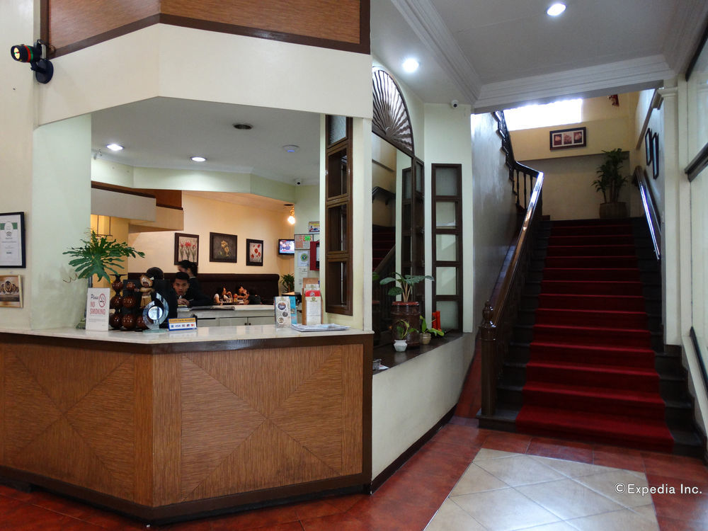 White Knight Hotel Intramuros Маніла Екстер'єр фото